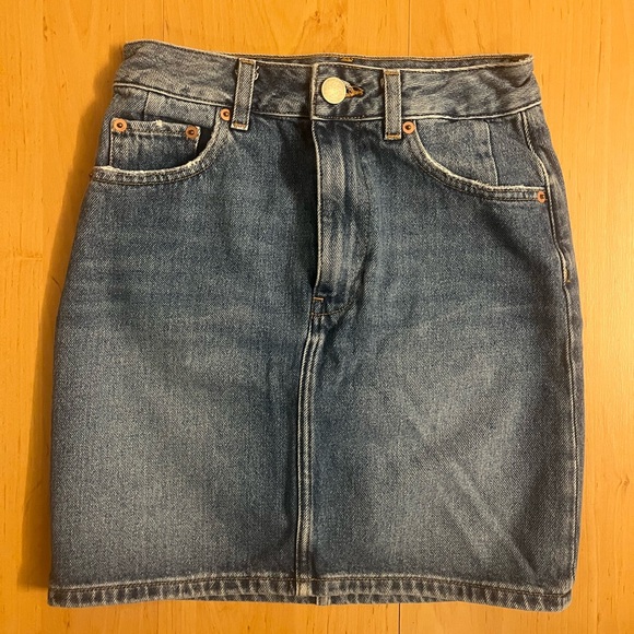Asos | Dark Wash Denim Mini Skirt - Picture 3 of 3